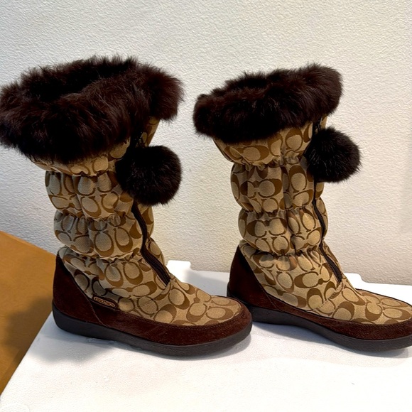 COACH THEONA SNOW WINTER BOOTS - Picture 8 of 11